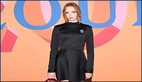 Out Gay Van Hansis Dating, The Spectacular Boyfriend Everyone Yearns For